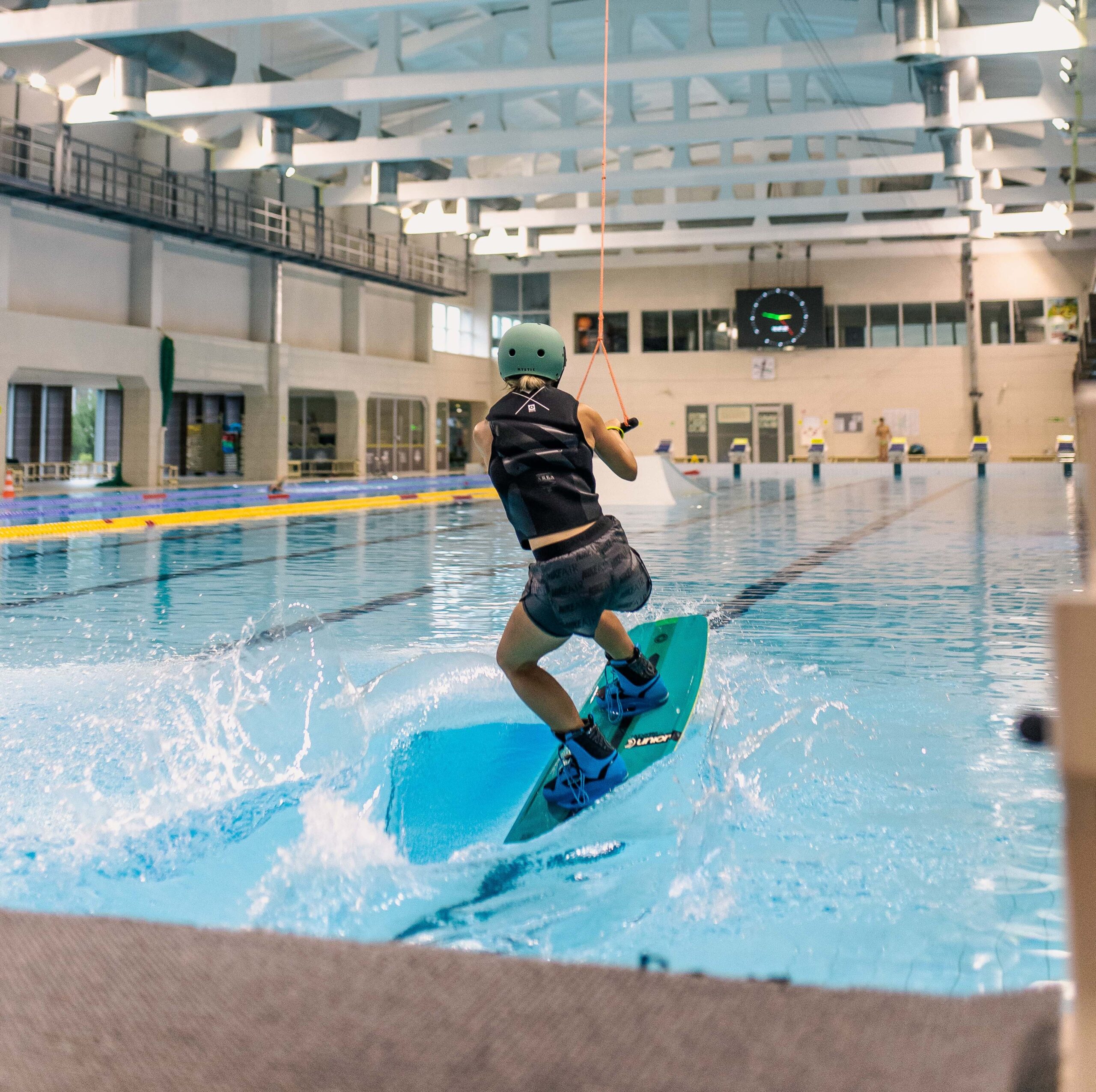 Vadenlentininke startuoja wake parke po stogu