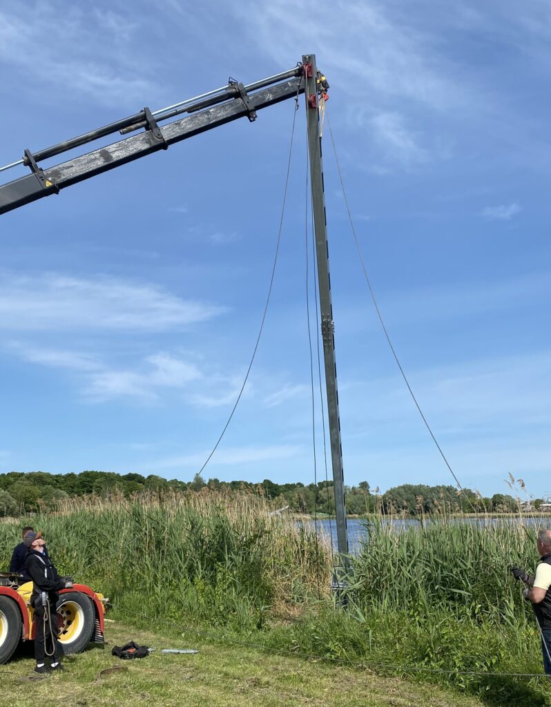 Kranas kelia wake bokštą